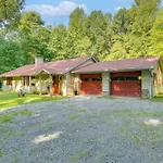 Pet-Friendly Lebanon Vacation Rental On 6 Acres!