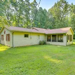Pet-Friendly Lebanon Vacation Rental On 6 Acres!