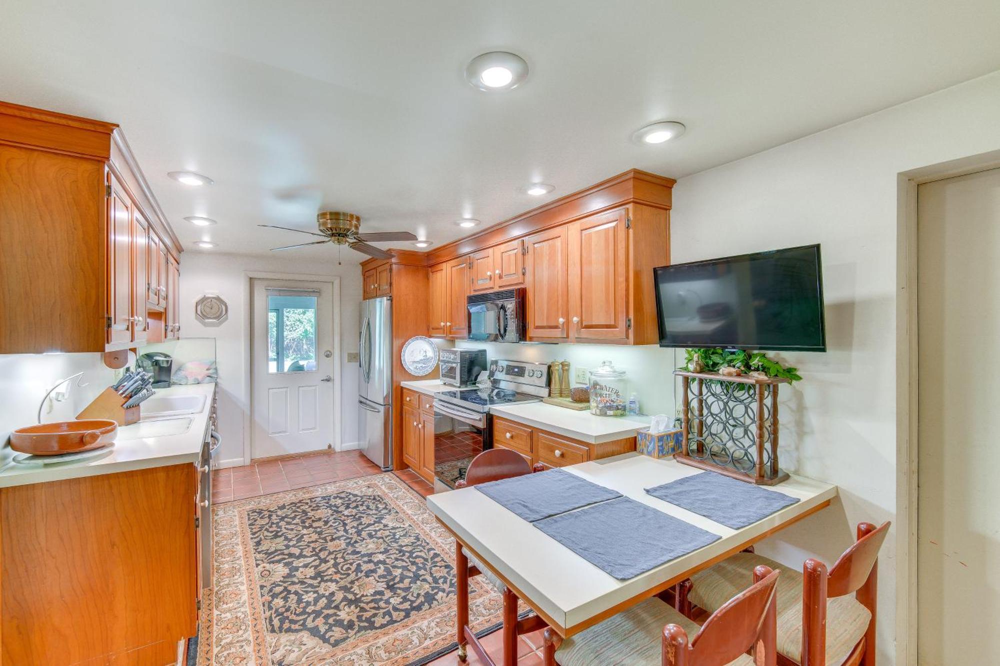 Pet-friendly Vacation On 6 Acres! Holiday home