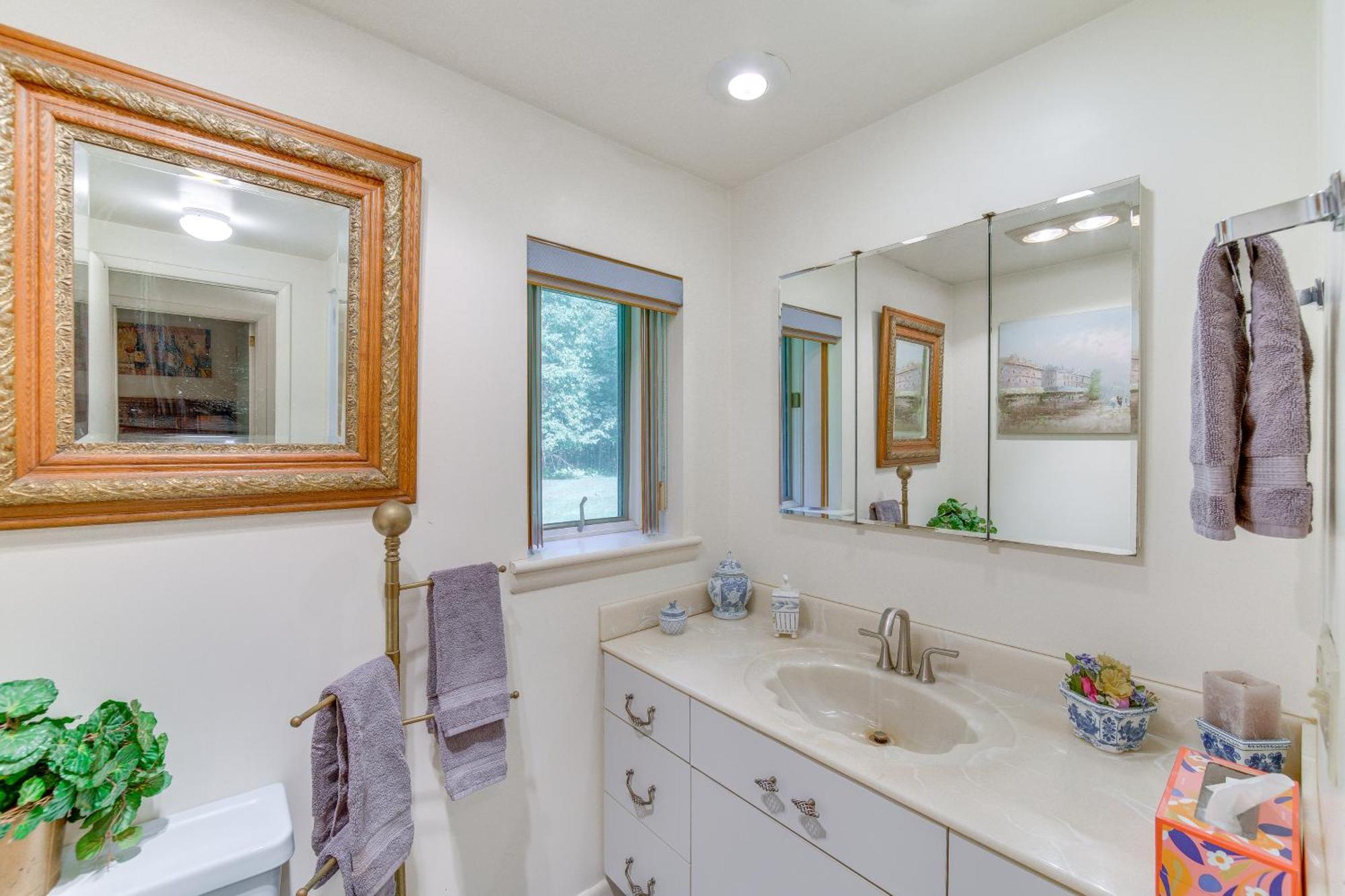 Holiday home Pet-friendly Vacation On 6 Acres! *